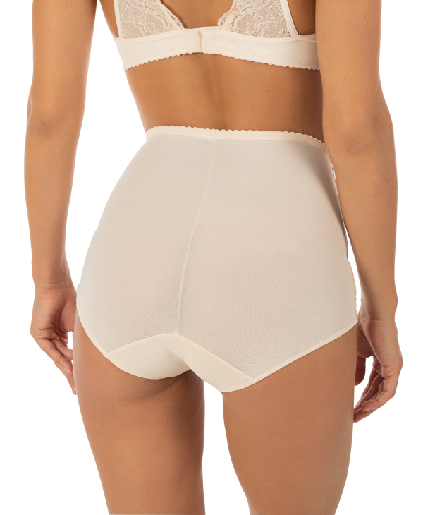 culotte_poudre_dos-600x730